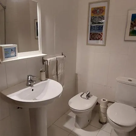 Διαμέρισμα Spacious 2-bedroom At Da Rocha *