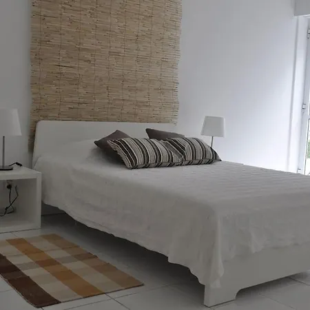Apartment Spacious 2-bedroom At Da Rocha