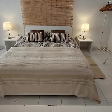 Spacious 2-bedroom At Da Rocha