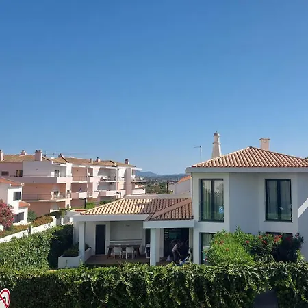 Apartment Spacious 2-bedroom At Da Rocha Portimao